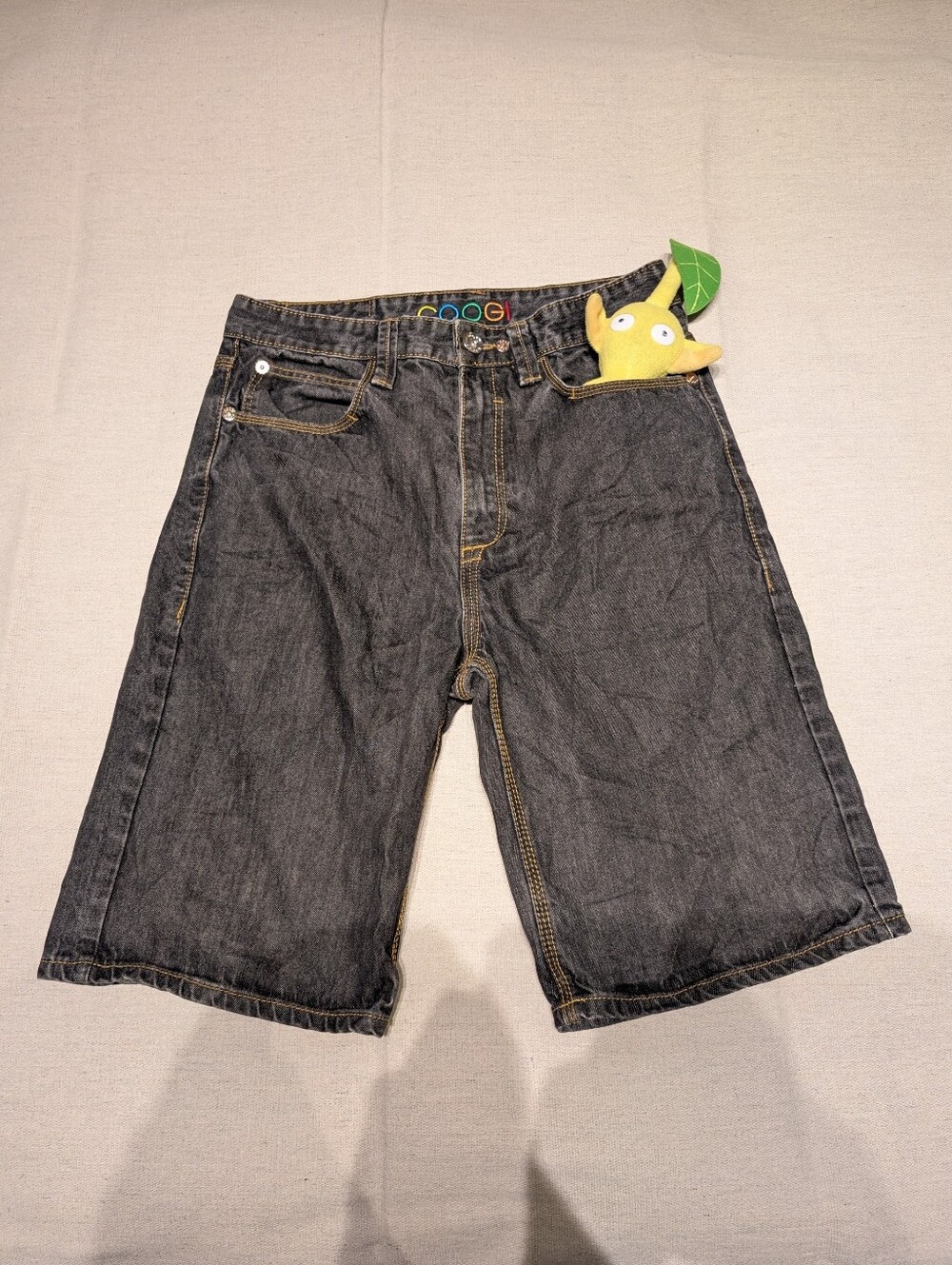 Vintage Coogi Kangaroo Embroidered Denim Shorts mens 31